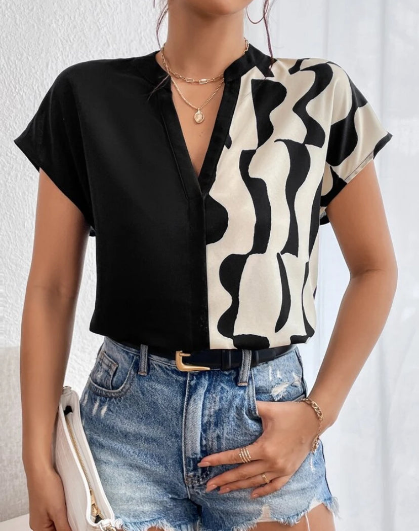 Blusa de verano con impresión gráfica manga murciélago A25PS01