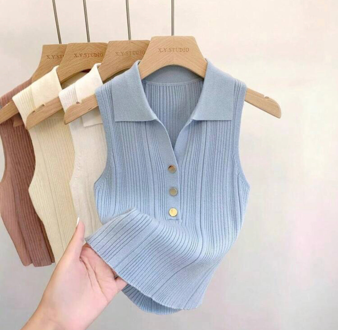 Top de punto sin mangas con cuello falso A25QF04