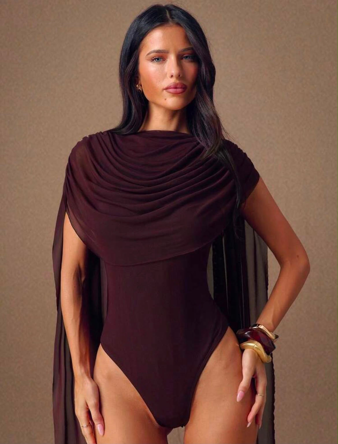 BODY AJUSTADO CON CUELLO REDONDO JL26AD09