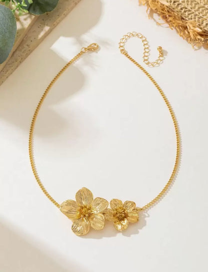 Collar Pareja de Pétalos Zinc. AG25TT05