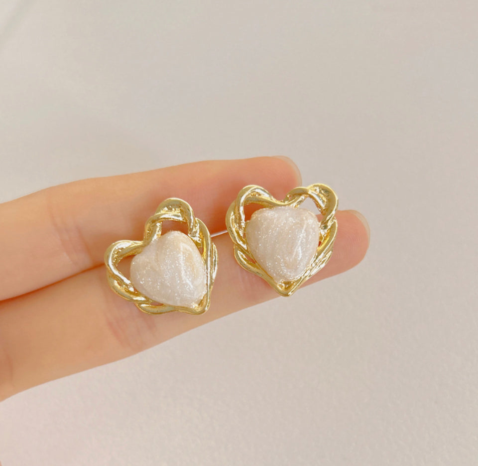 Amor a Primera Vista Pendientes de Botón CC. F25MY03
