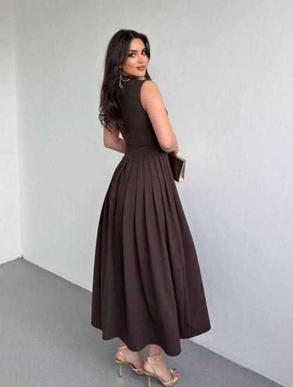 ELEGANTE VESTIDO CON CUELLO