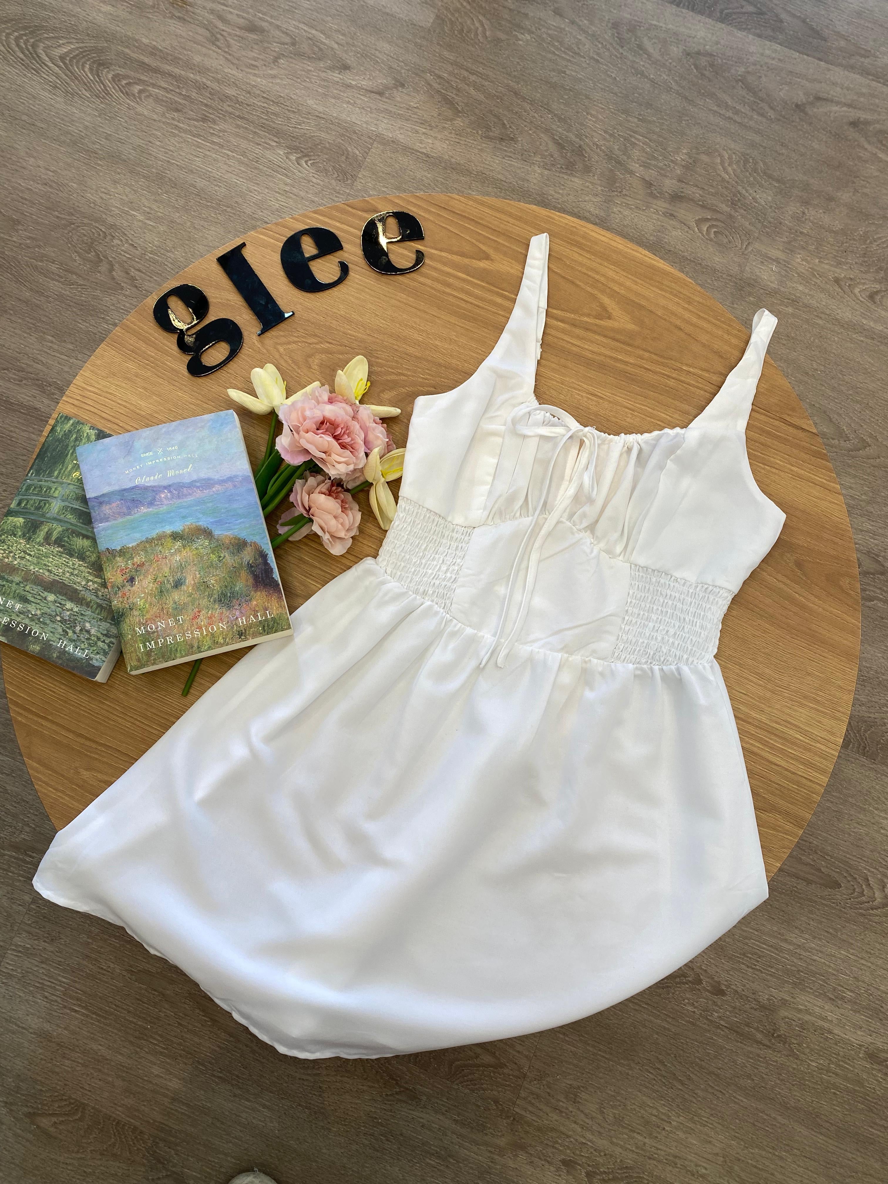 Vestido nube blanca J25RA05