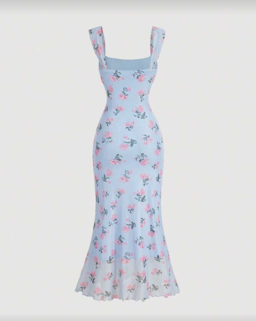 Vestido ajustado de cuello cuadrado E26XN05