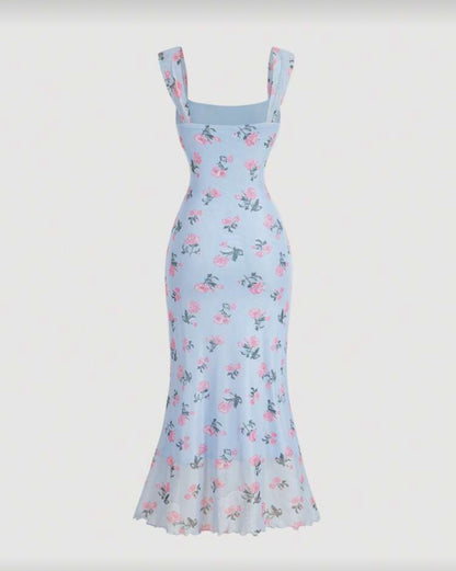 Vestido ajustado de cuello cuadrado E26XN05