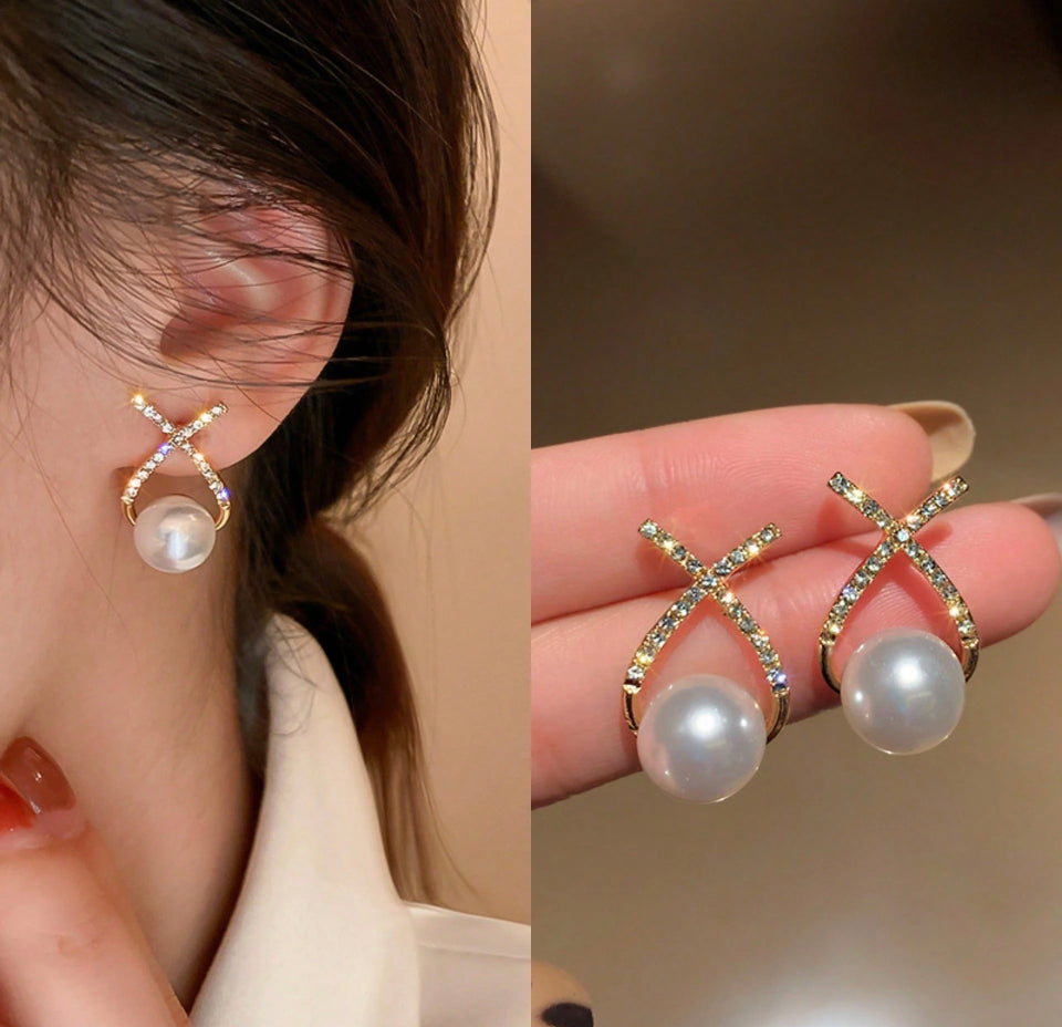 Rayo de Luna Pendientes Tipo Botón CC. F25MY01