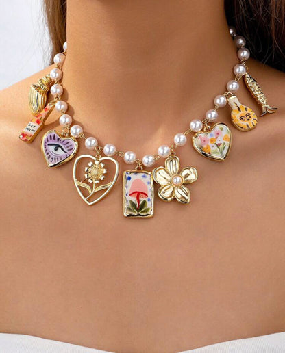 Collar con dije tipo medallón A25QJ08