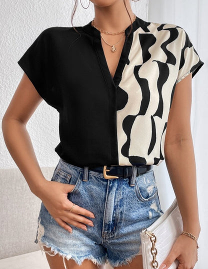 Blusa de verano con impresión gráfica manga murciélago A25PS01
