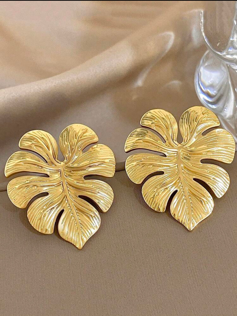 Aliento Dorado Par de Pendientes ACE. AG25TT07