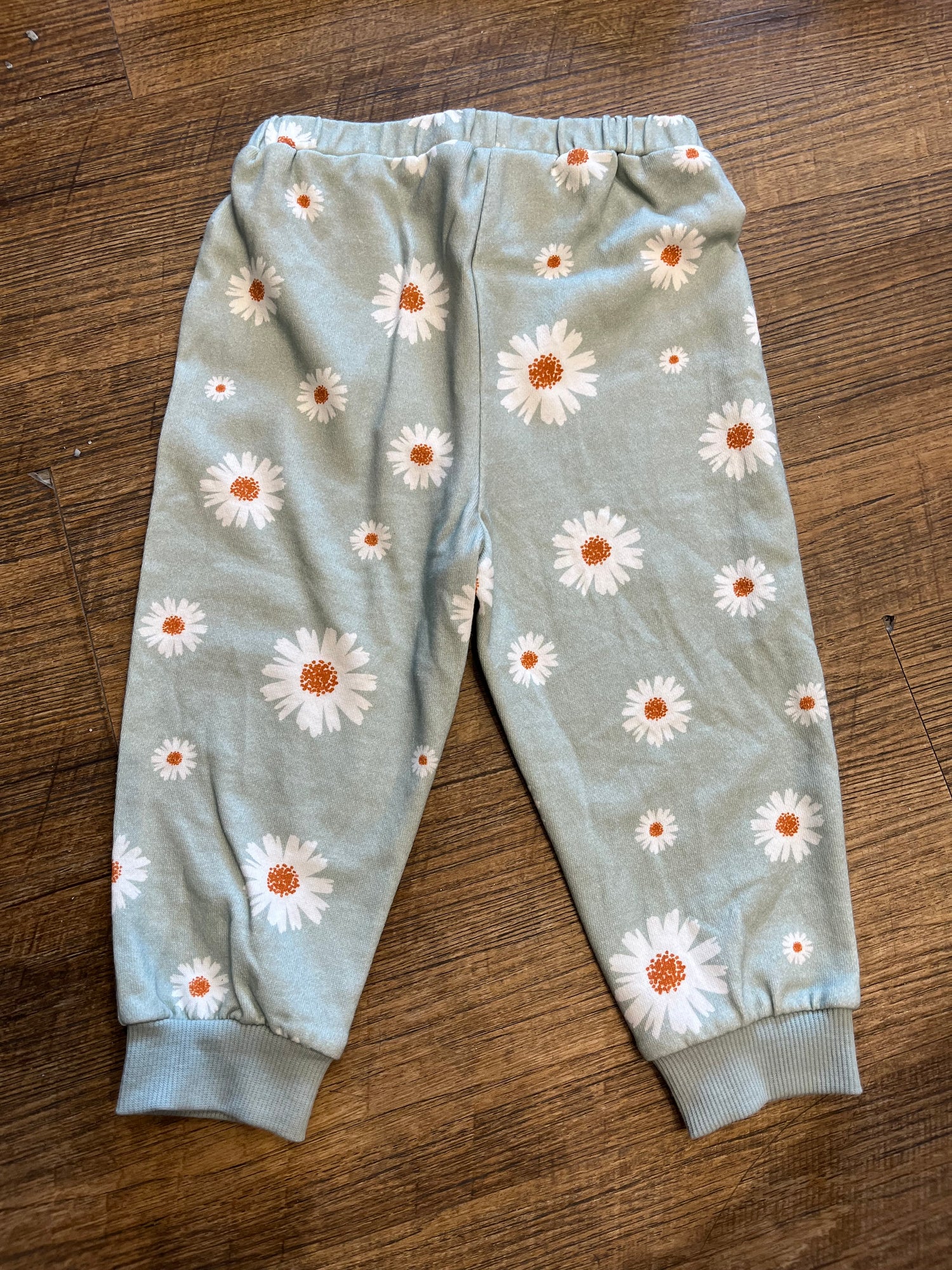 Pantalones deportivos con sudadera con estampado floral AB02