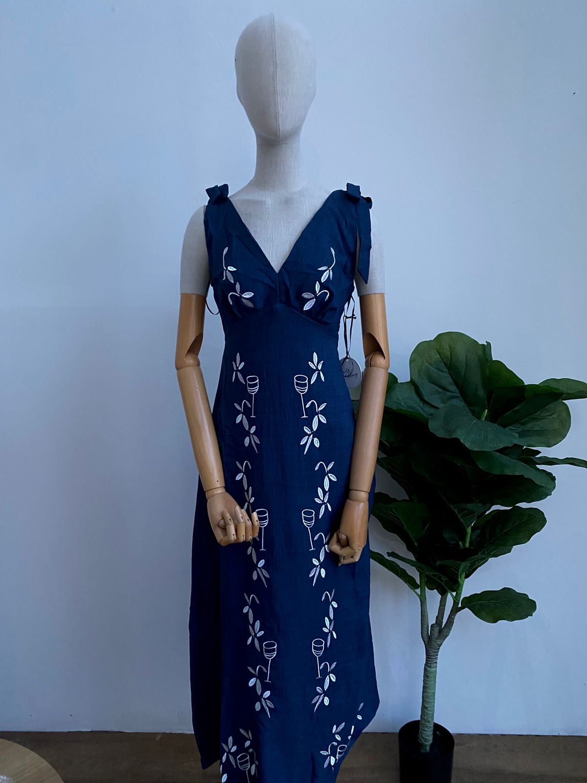 Vestido Vino floral azulado O25VÑ010