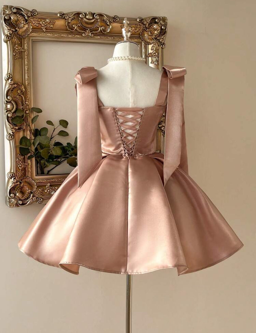 VESTIDO CORTO DE CÓCTEL