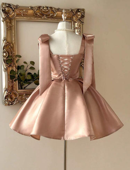 VESTIDO CORTO DE CÓCTEL