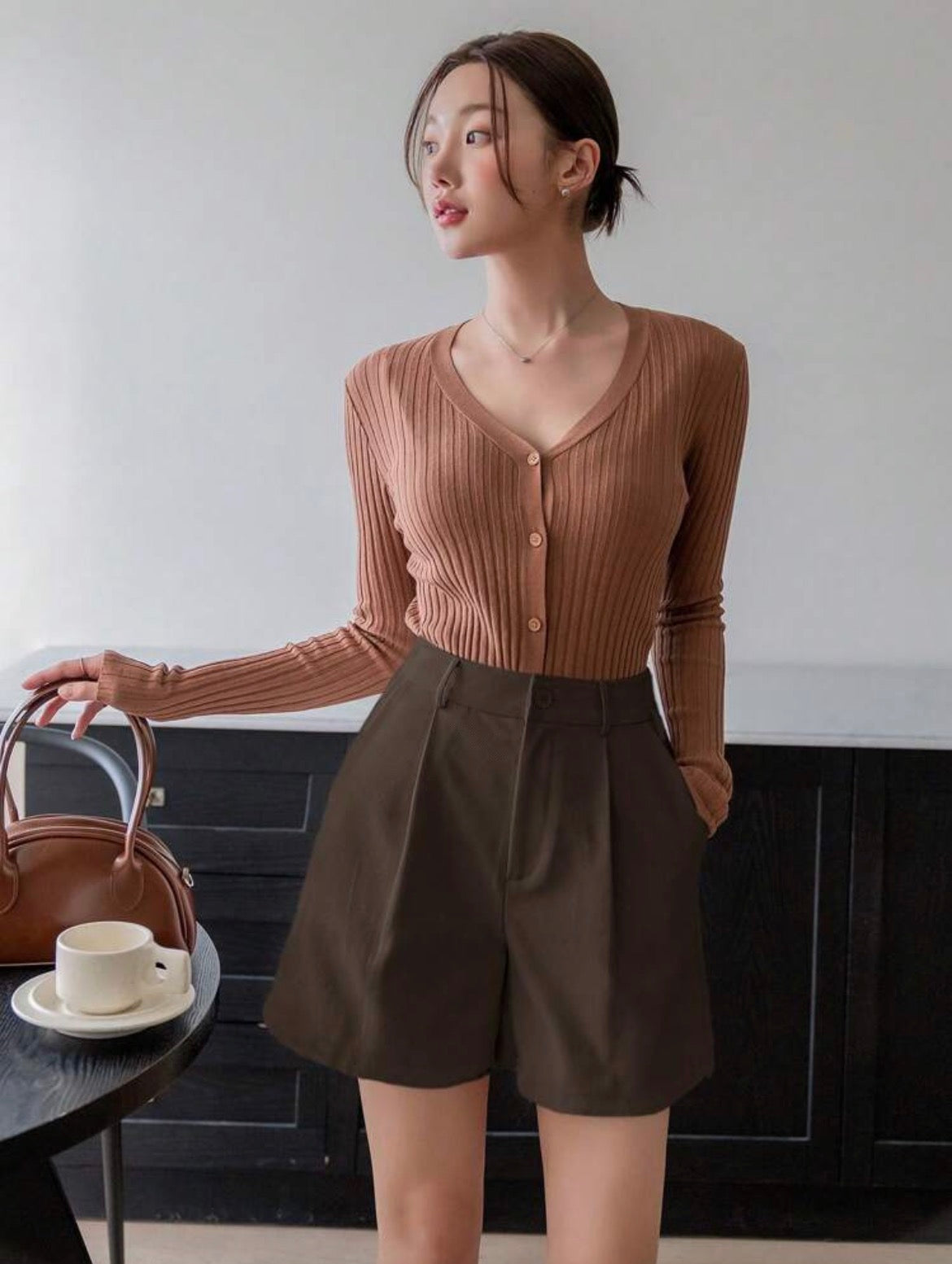 Short casuales de tela AG26AU010