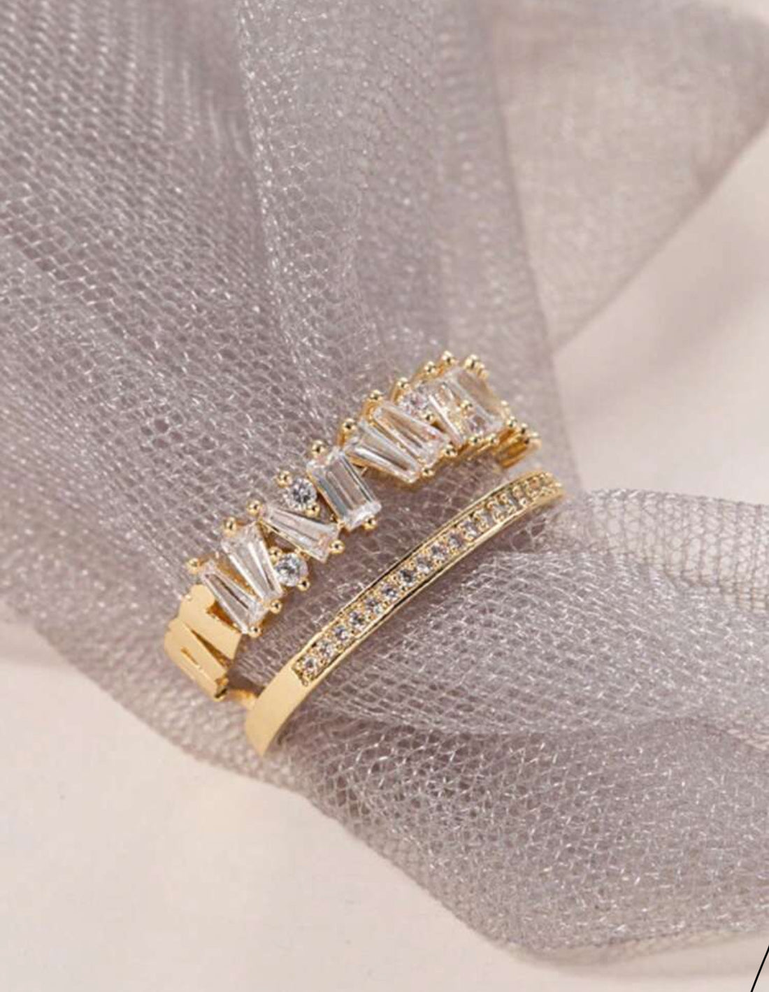 Ecos de Cristal Anillo Asimétrico de Doble Capa AC F25MX01