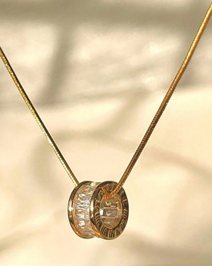 Destellos divinos con colgante de anillo At F25NH01