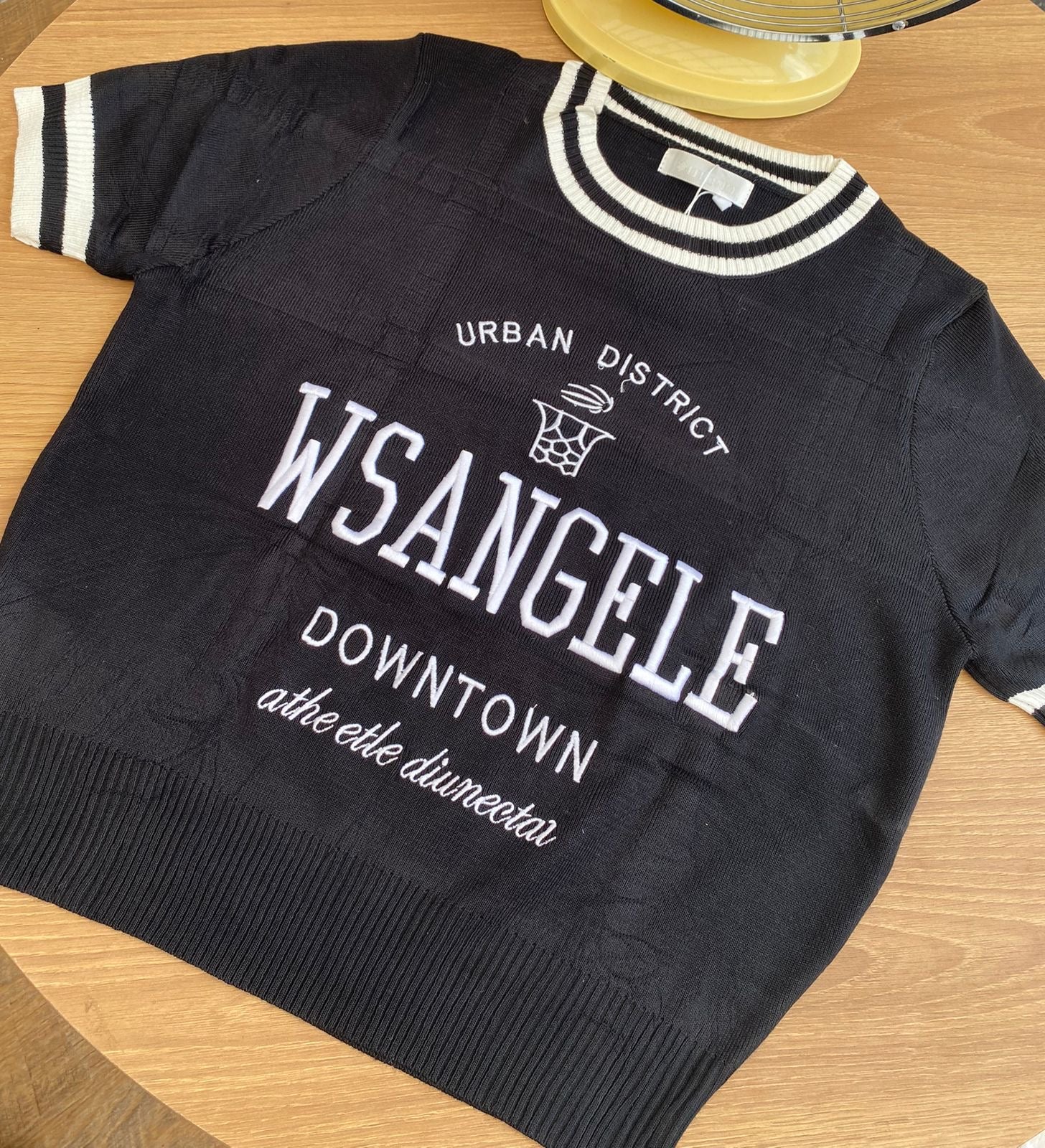 Los Angels Vibe. N25WJ08