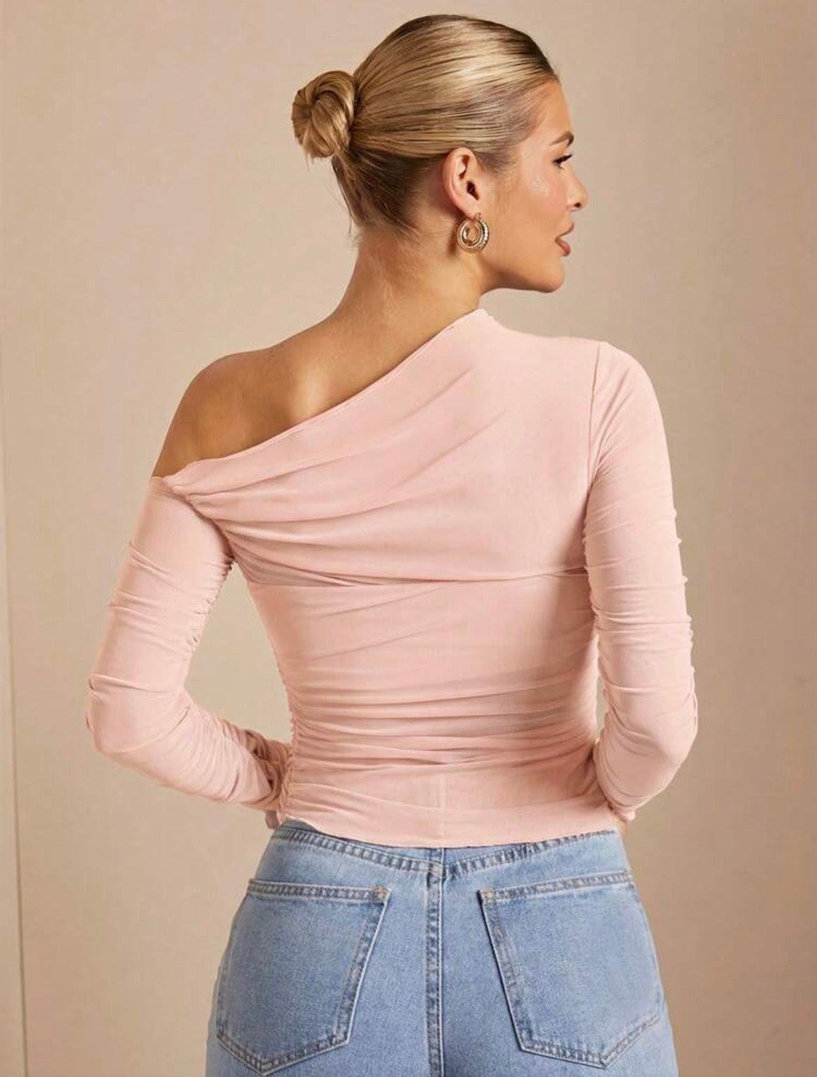 Blusa con top y malla transparente