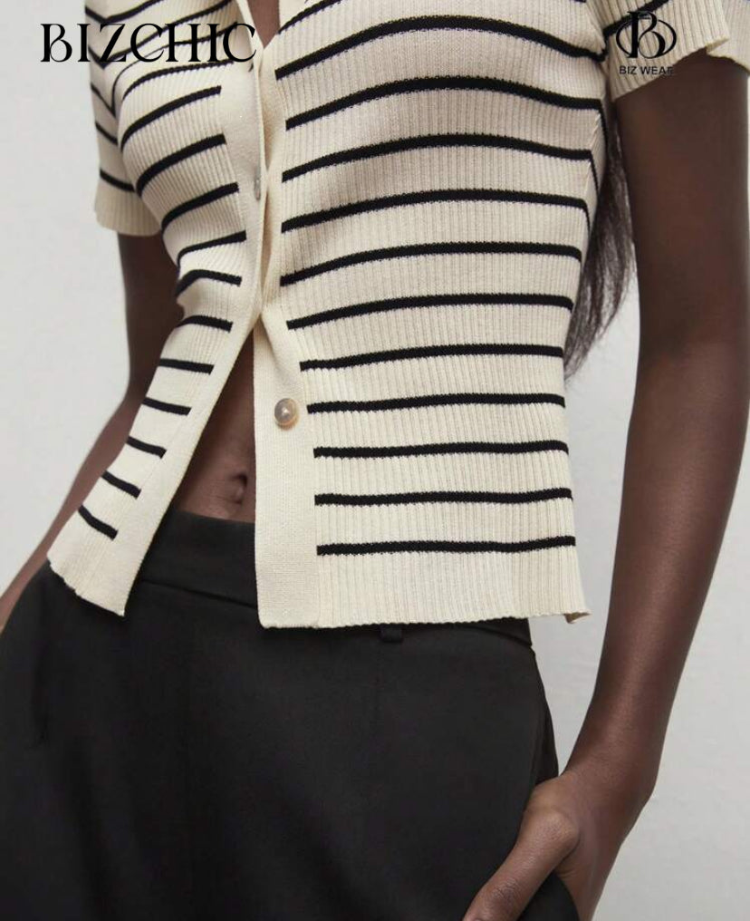 Blusa con botones a rayas E26XN04