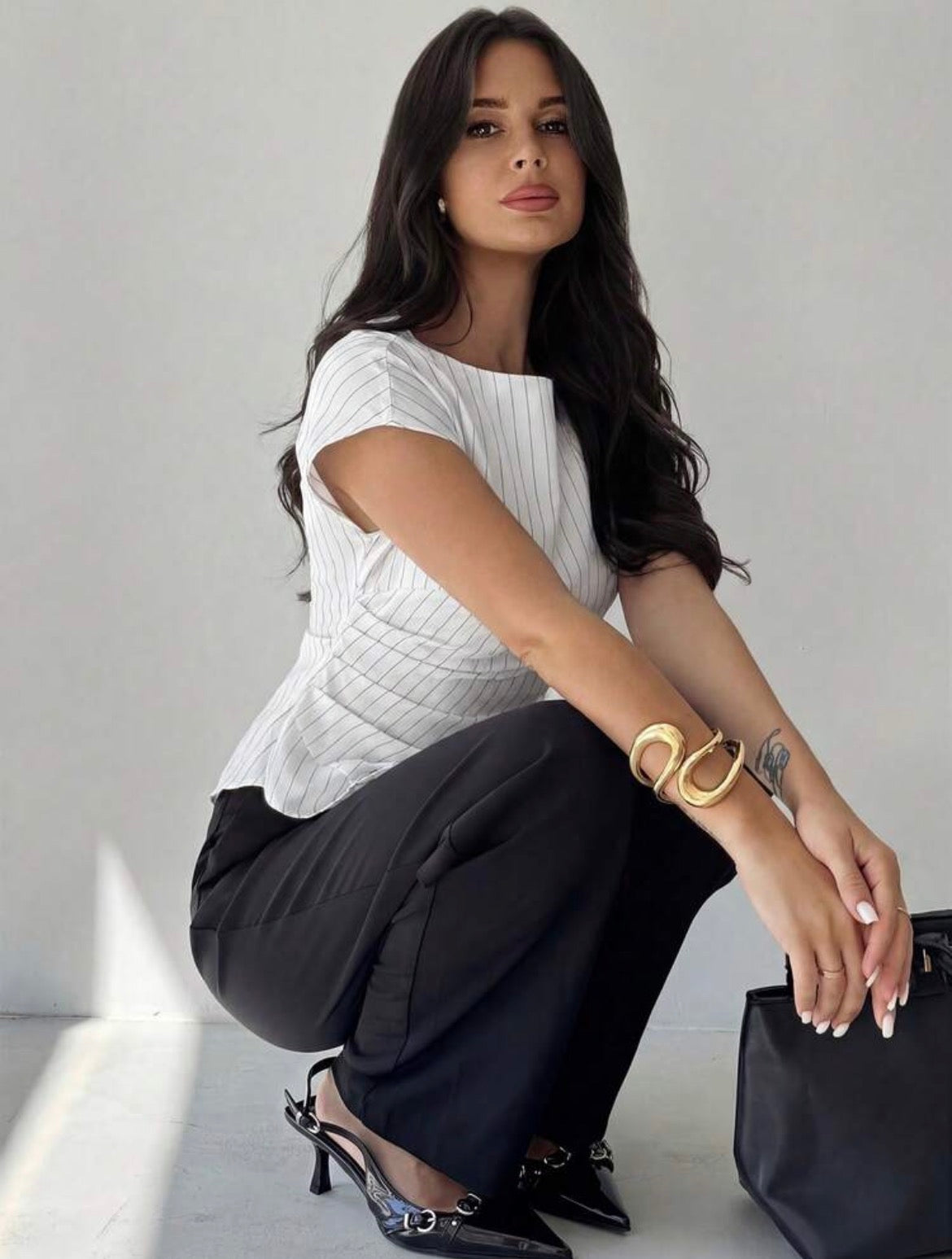 Blusa asimétrica para oficina