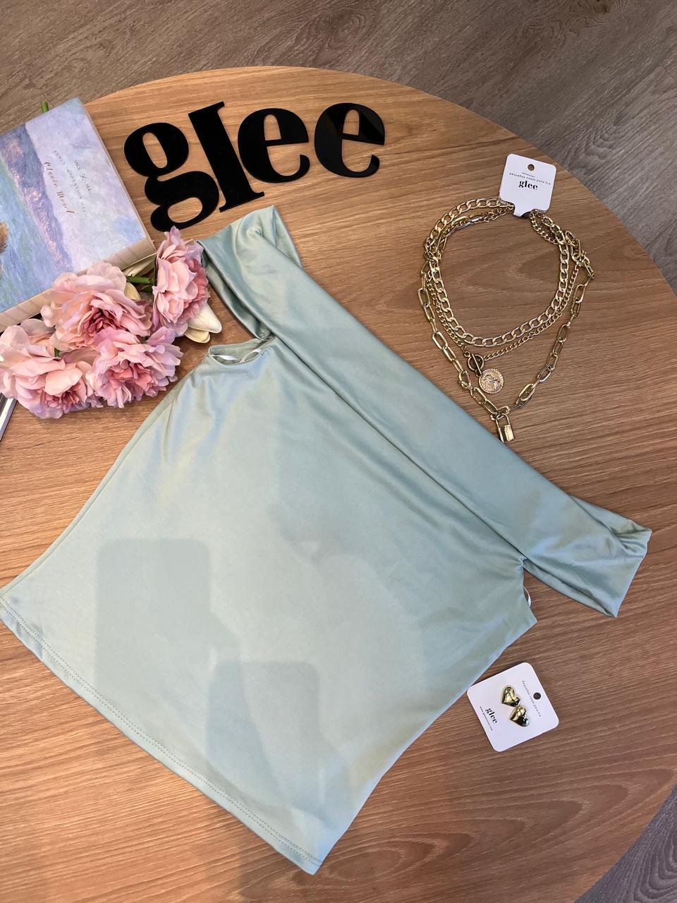 Alba de Lino Blusa con dobladillo de hombros descubiertos. J25RW08