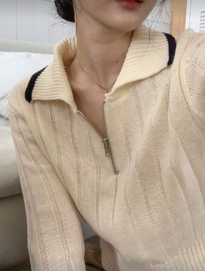 Suéter corto con cuello D25XC03