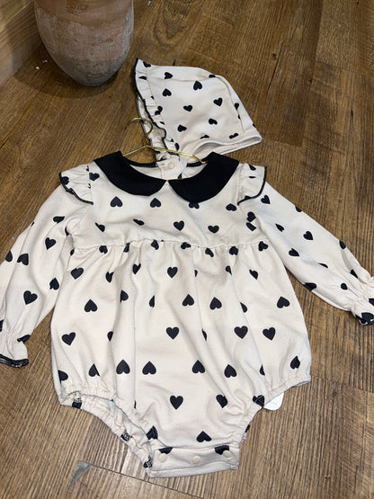 Body, con cuello y sombrero estampado de corazón AK01￼