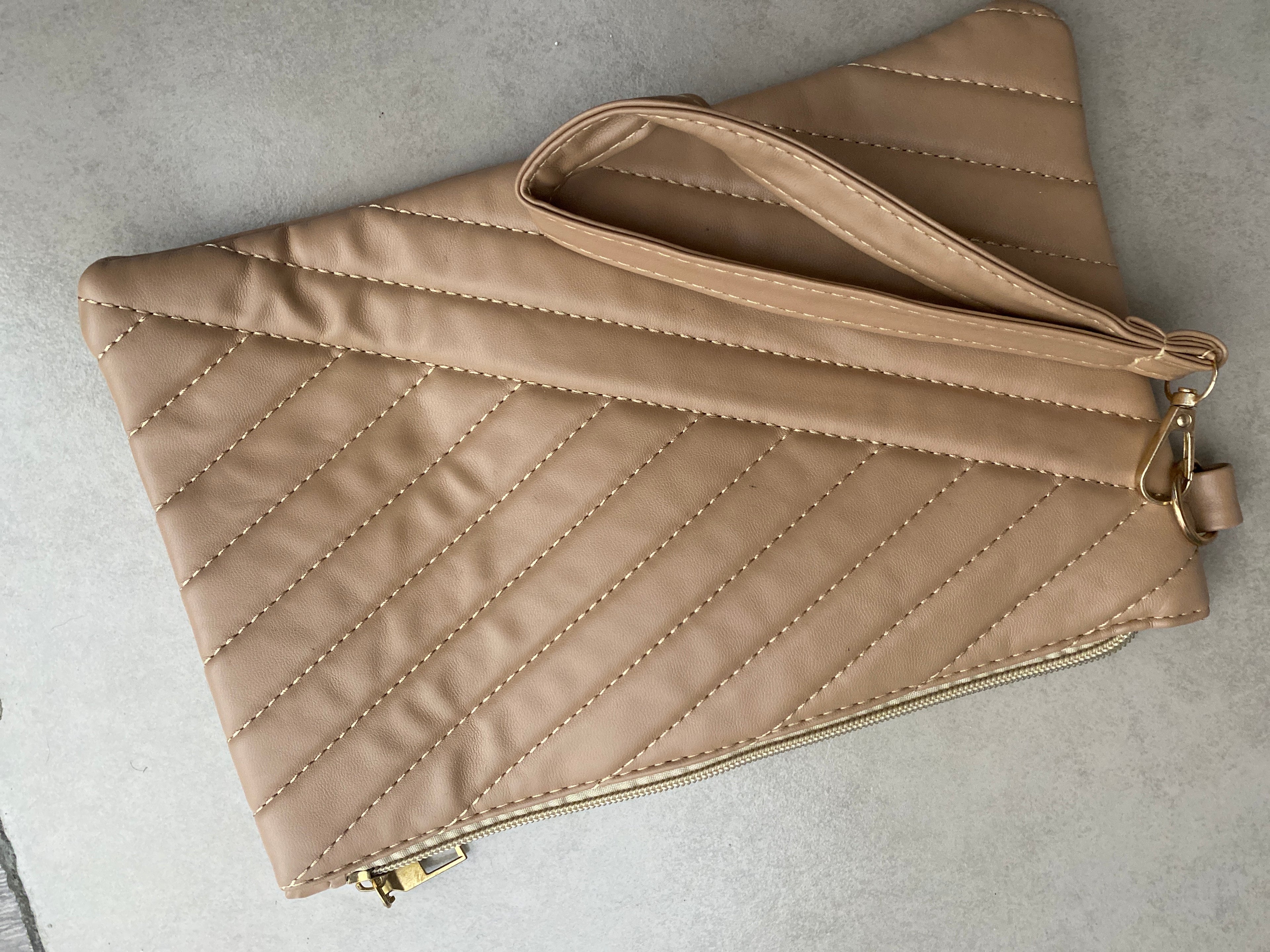 Tierra Libre Bolso de mano. J25RY07