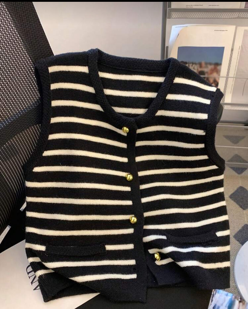 Chaleco de punto sin mangas N25WQ08