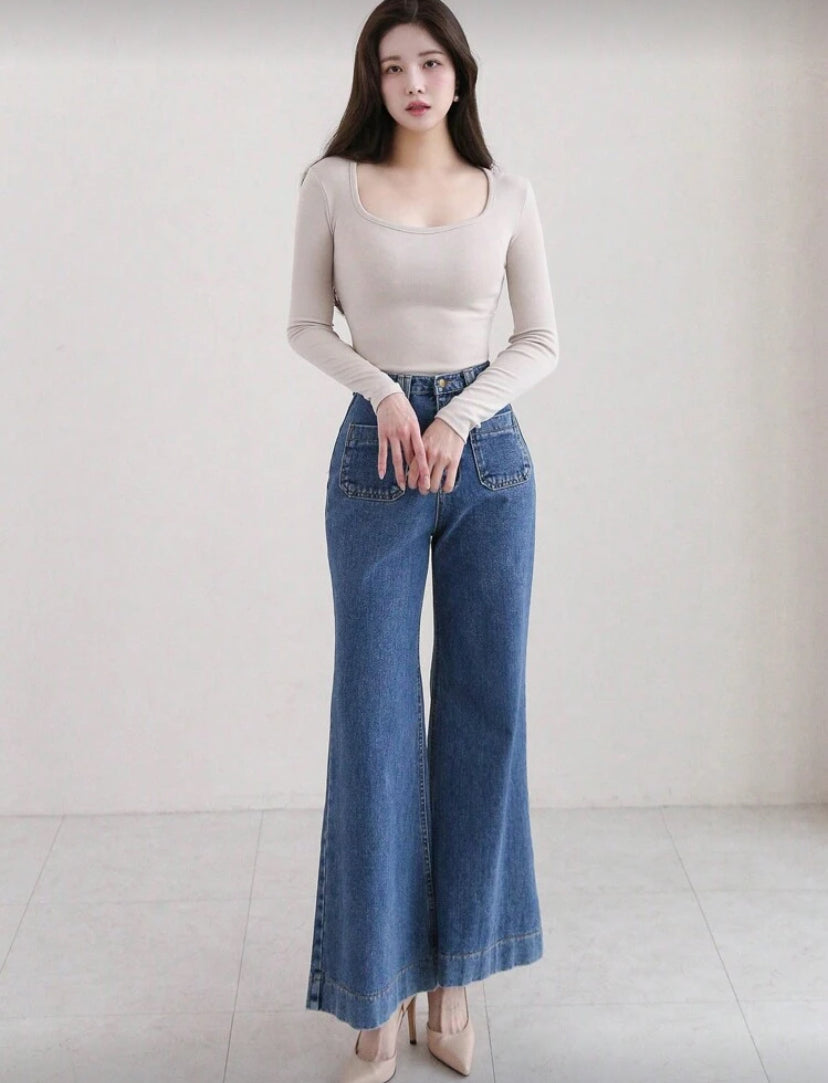 Pantalón de piernas acampanadas O25VX03