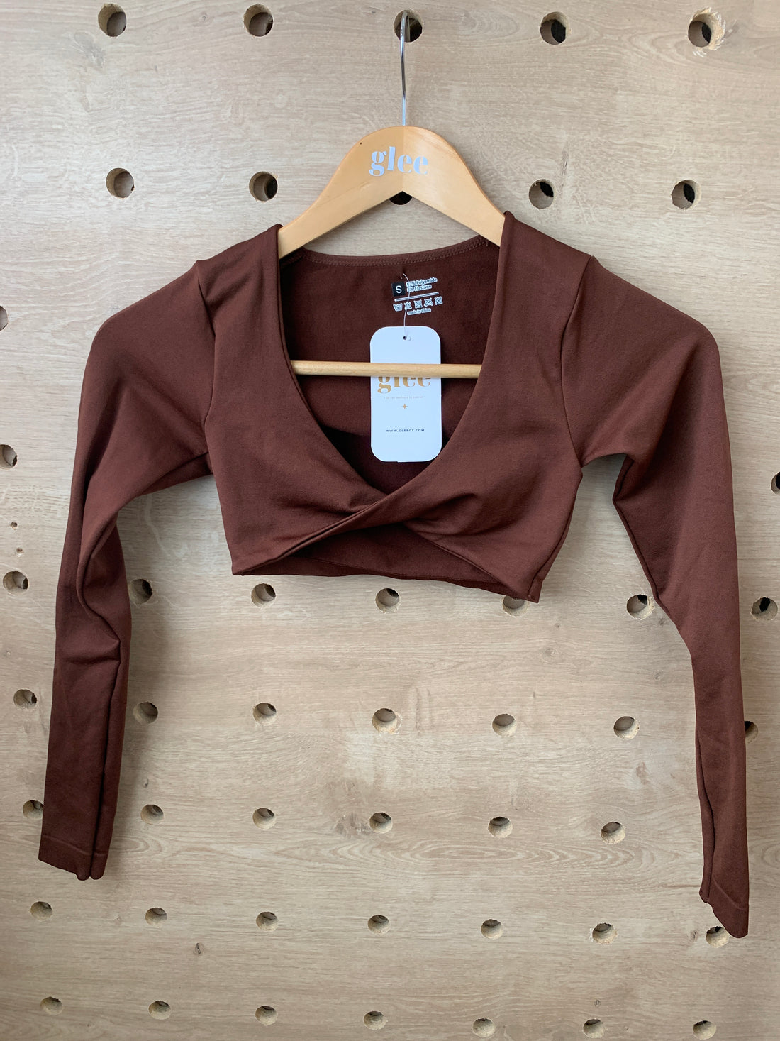 Conjunto deportivo marrón AG25UC03