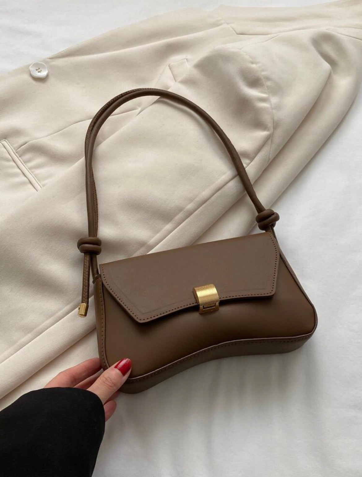 BOLSO CON SOLAPA JL26AL08