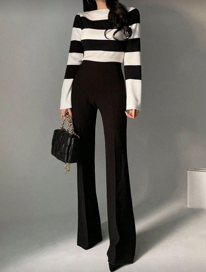 Suéter ajustado con  rayas N25WP08