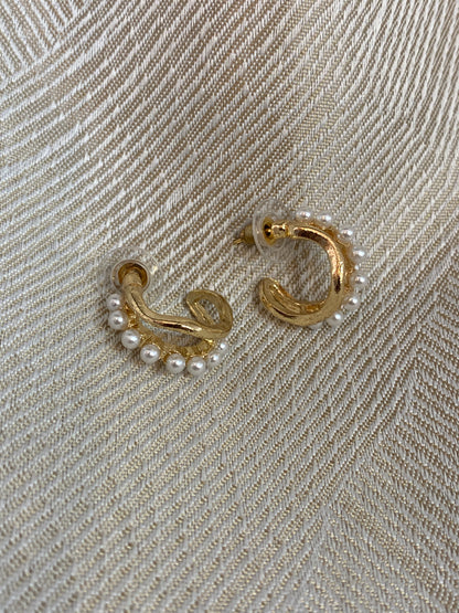 Joyas del Océano Pendientes con Detalles de Perlas Z. F25MY04