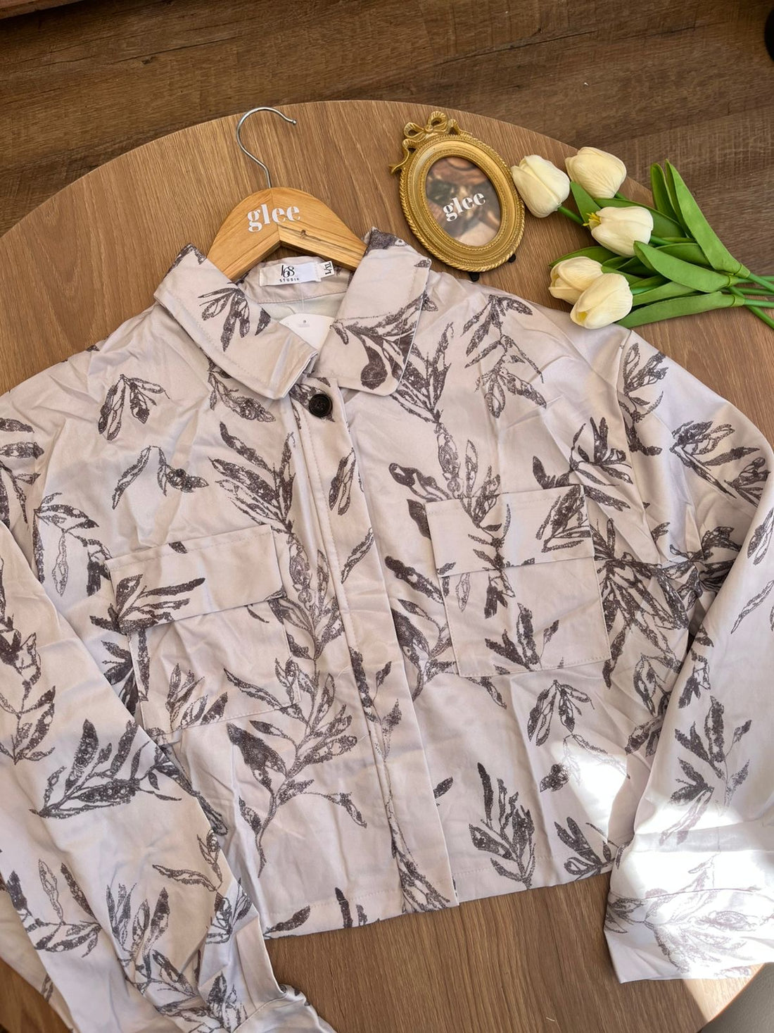 Camisa con estampado E26XD04