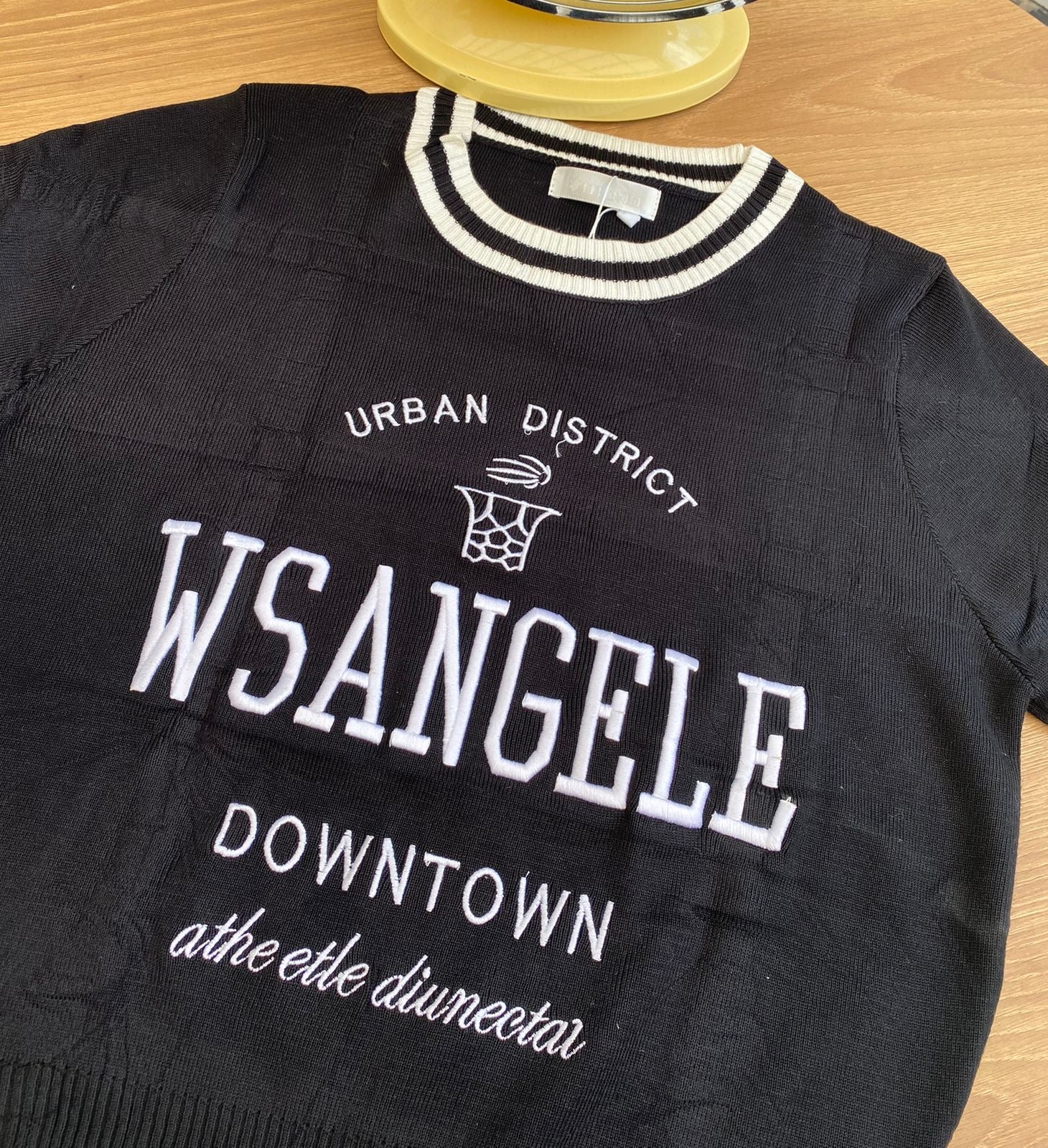 Los Angels Vibe. N25WJ08