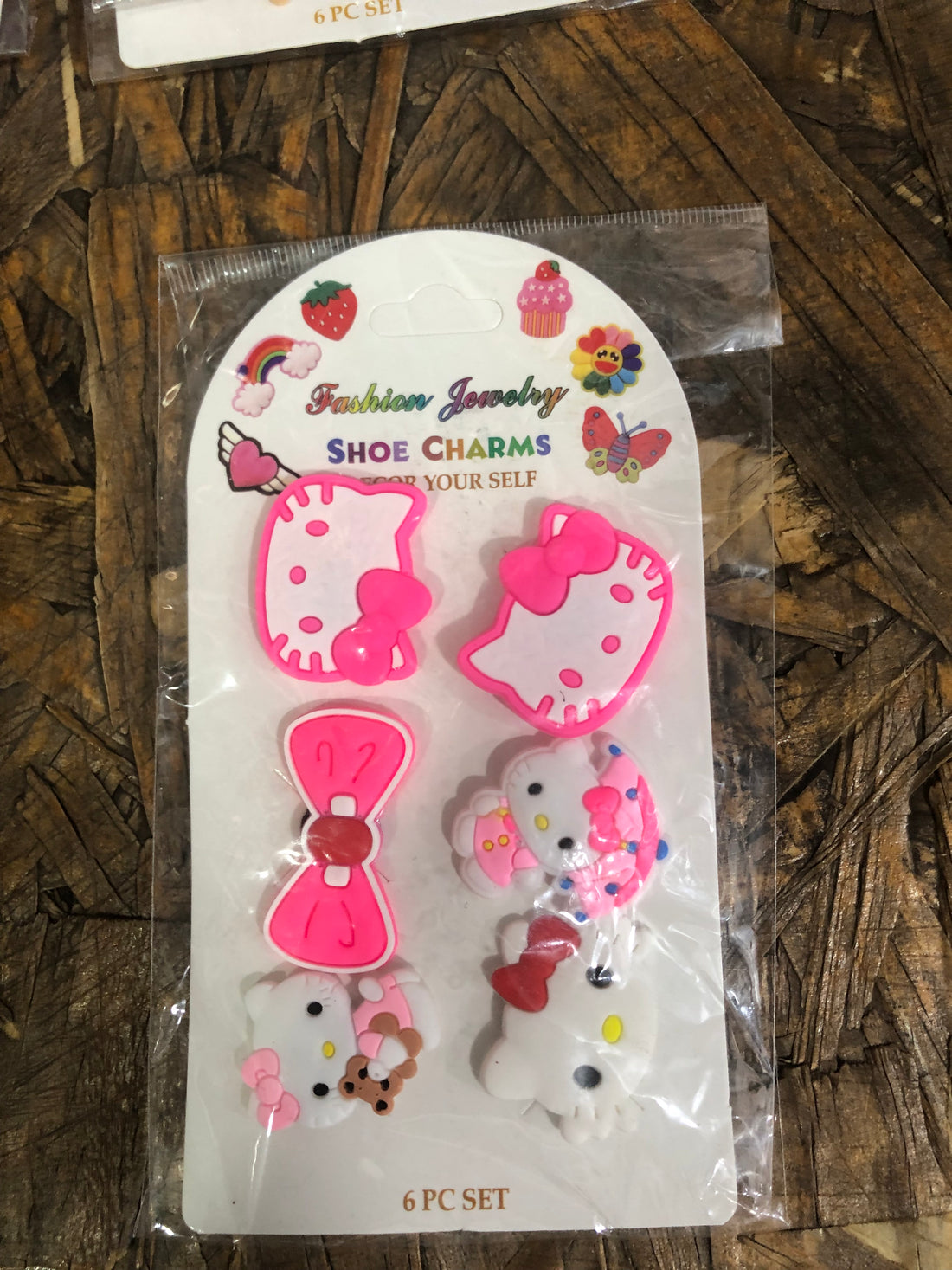 Charms de Hello Kitty para crocs J25QO02