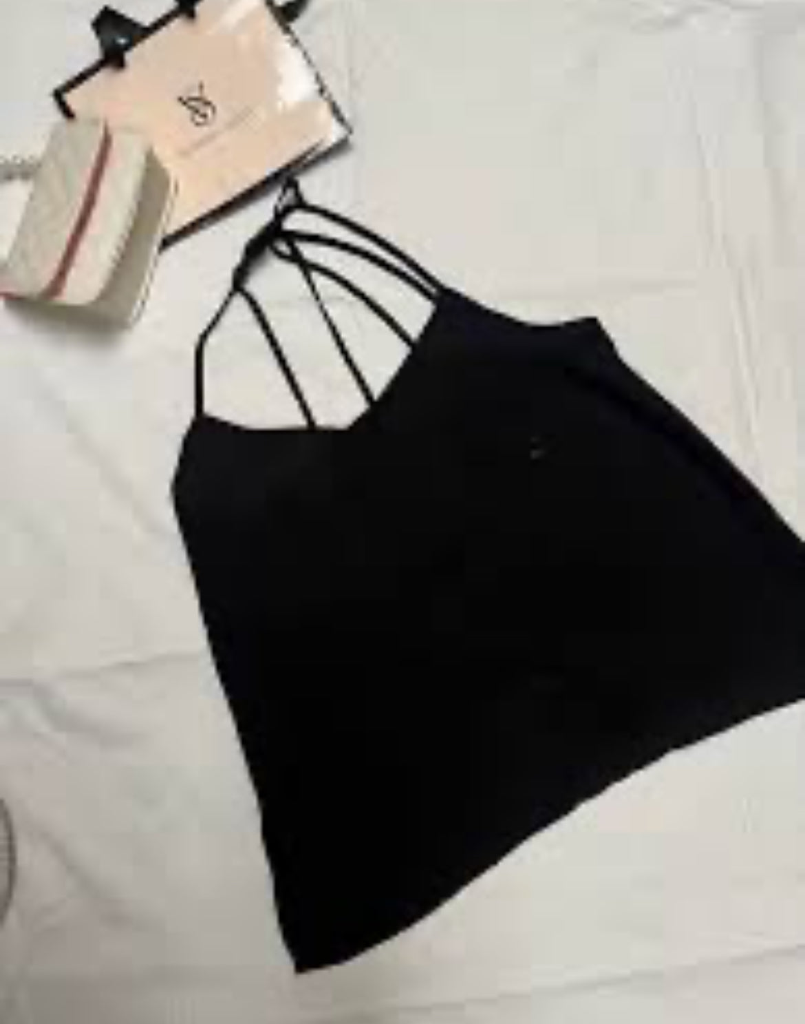 Dark Moon Blusa de tirantes. Zara99