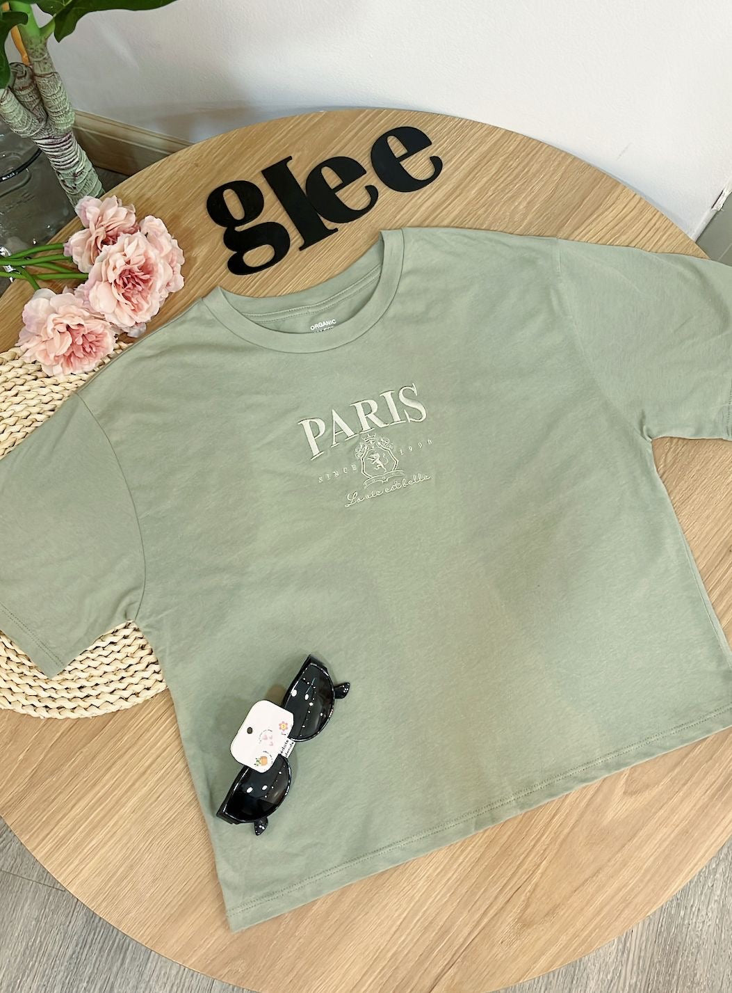 Camiseta con letras de parís J25QX02