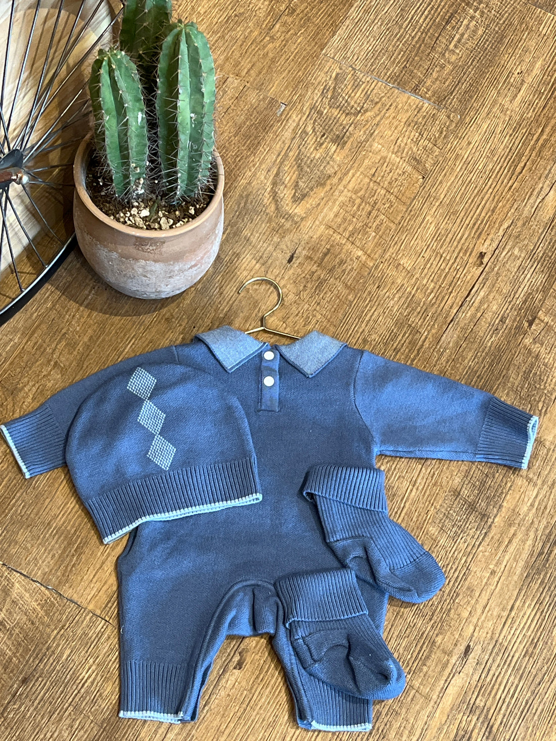 Conjunto de mameluco con patrón geométrico AT06 ￼