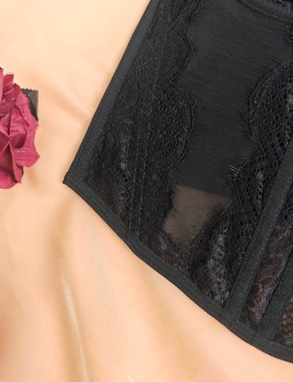 CORSET AJUSTADO CON ENCAJE