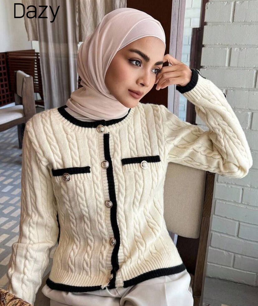 Suéter de punto con botones D25XA09