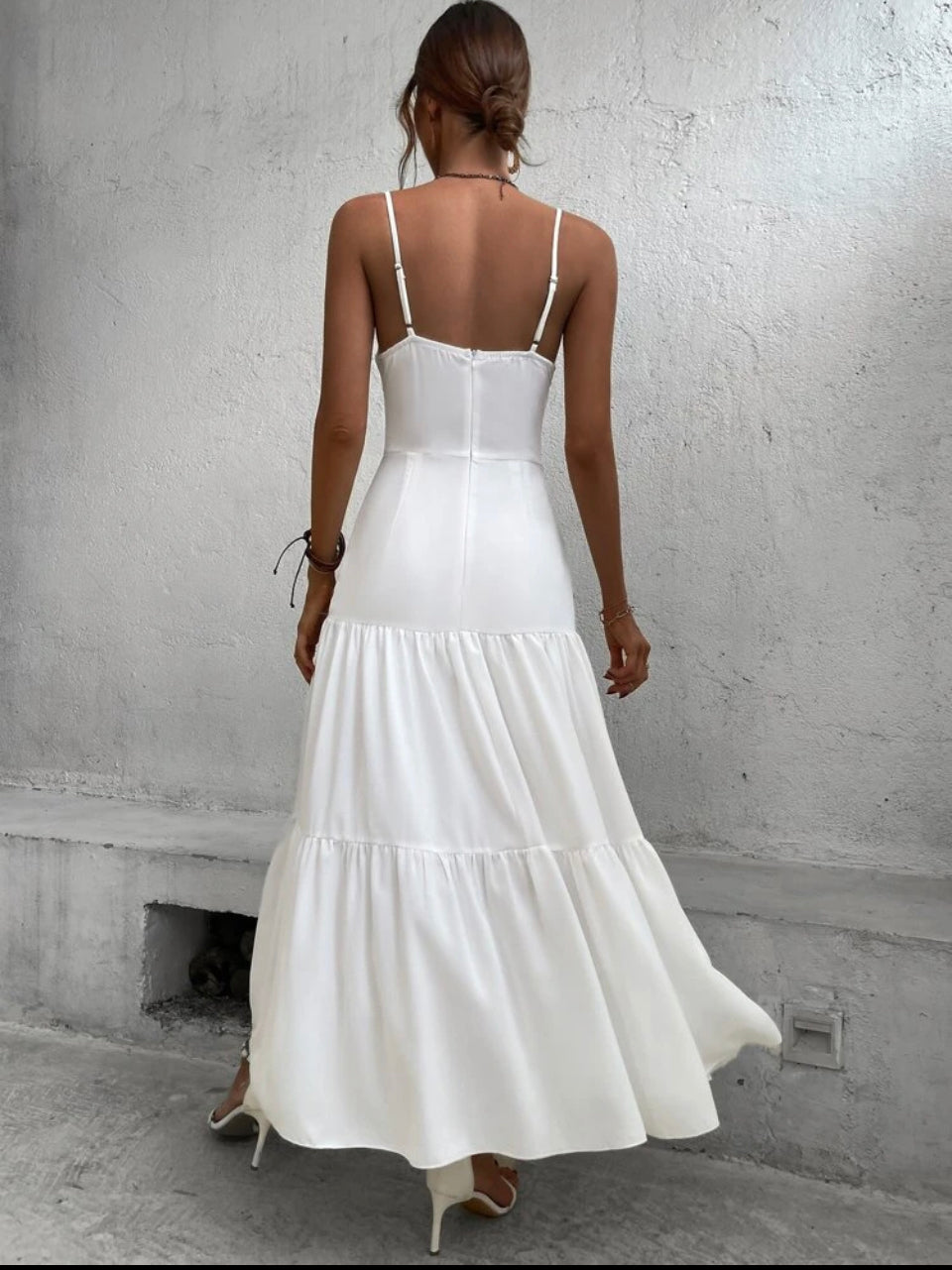 Blanco radiante vestido de tirantes largo M25ÑT05