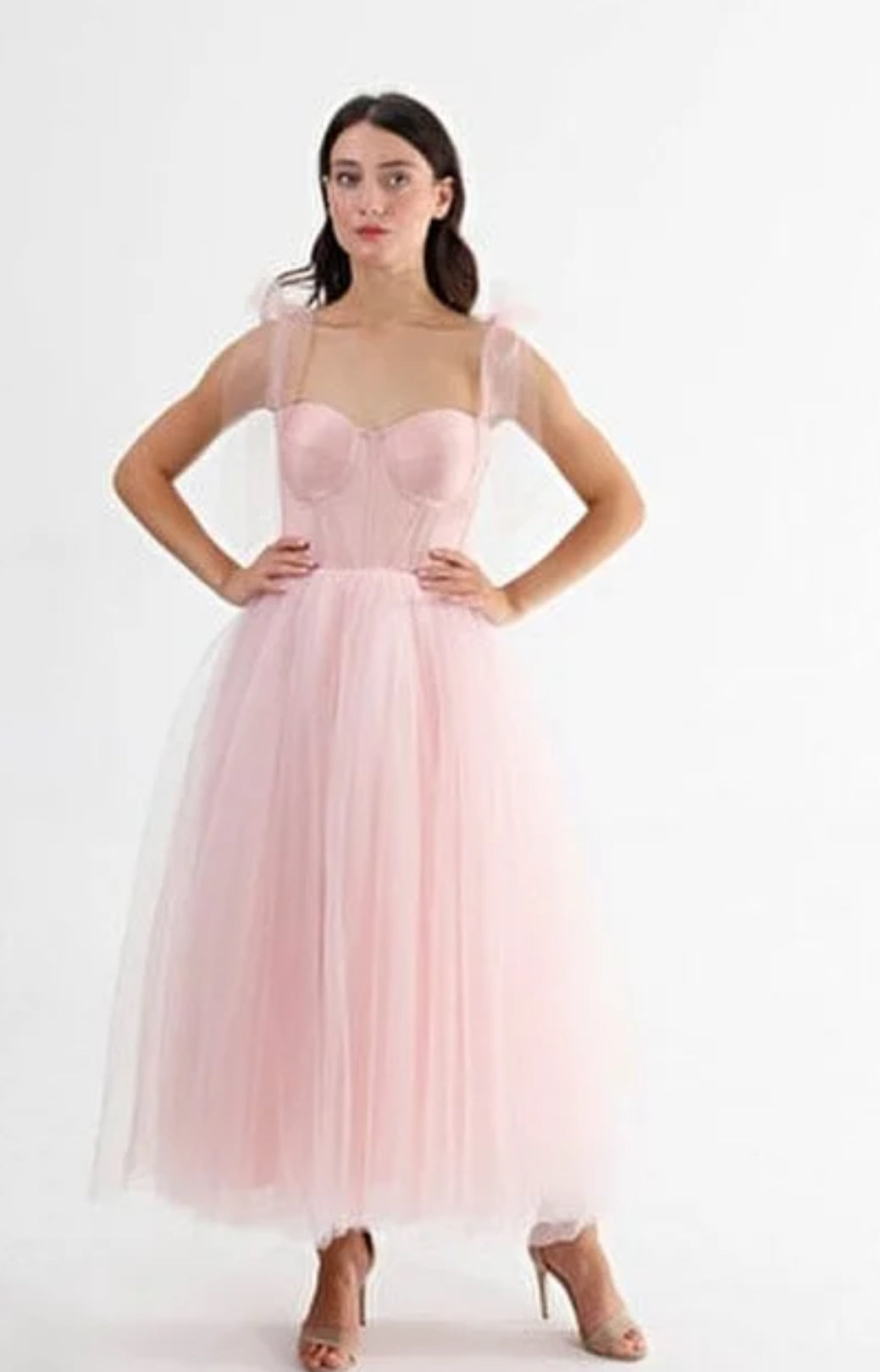 Vestido Chic de princesa estilo corsé con tul. J25RÑ04