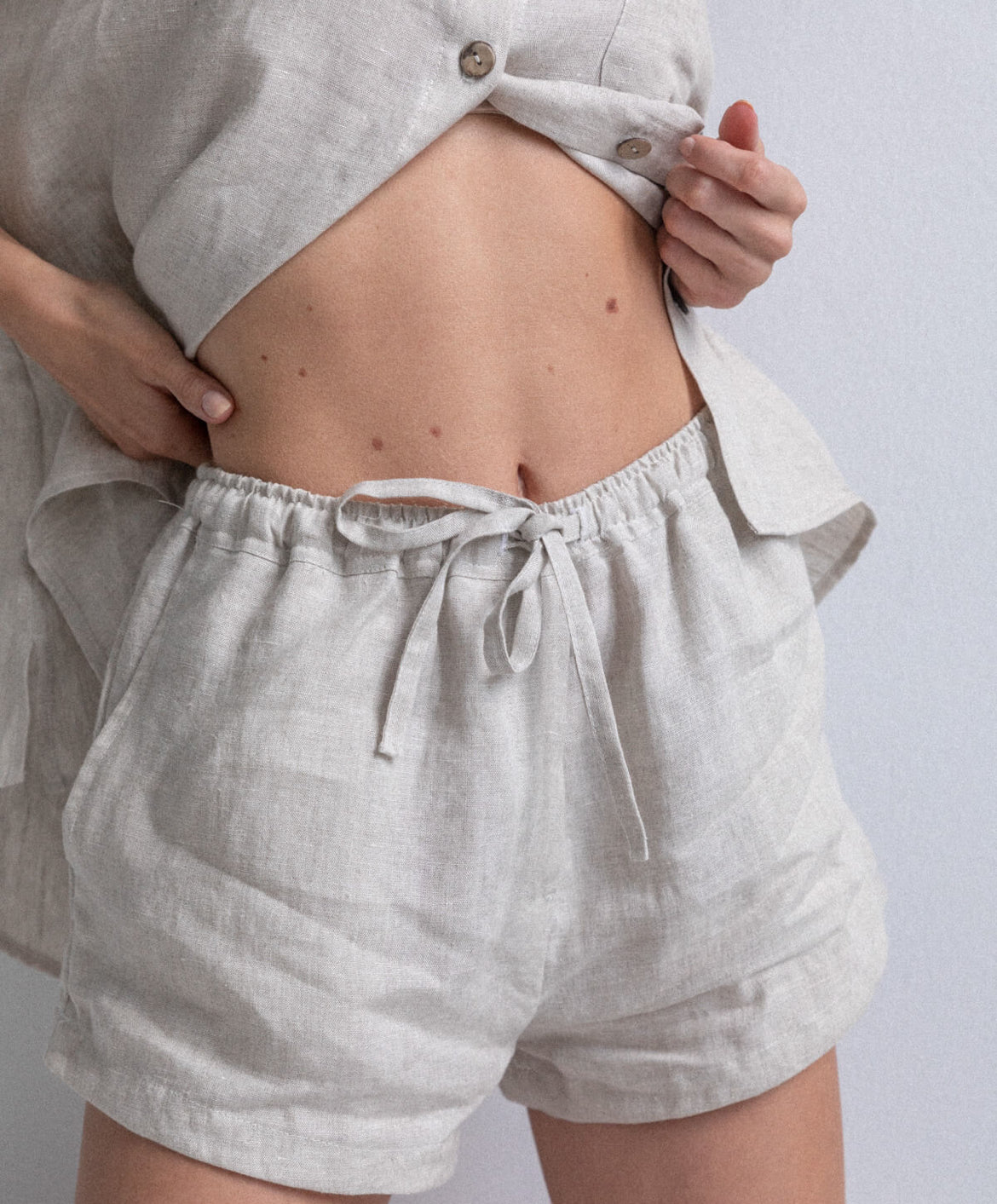 Short corto J25RU010