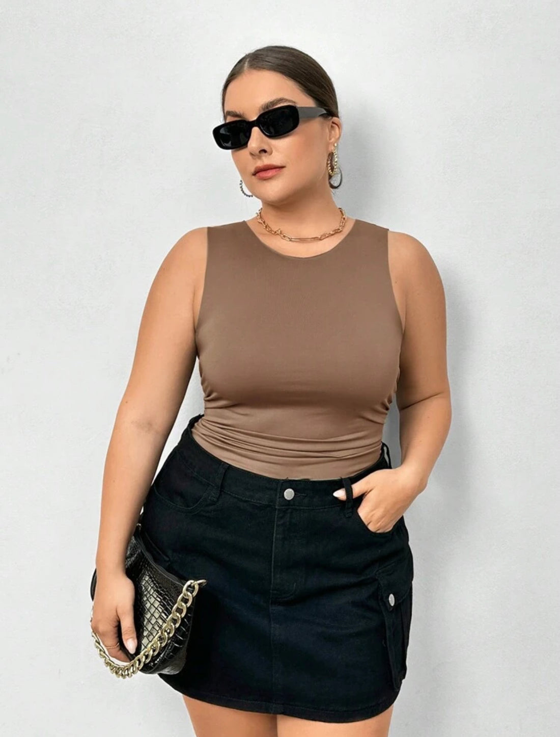 Body con cuello redondo y pliegues A25PV03