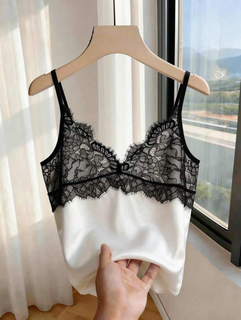 Blusa con encaje MY26AG08