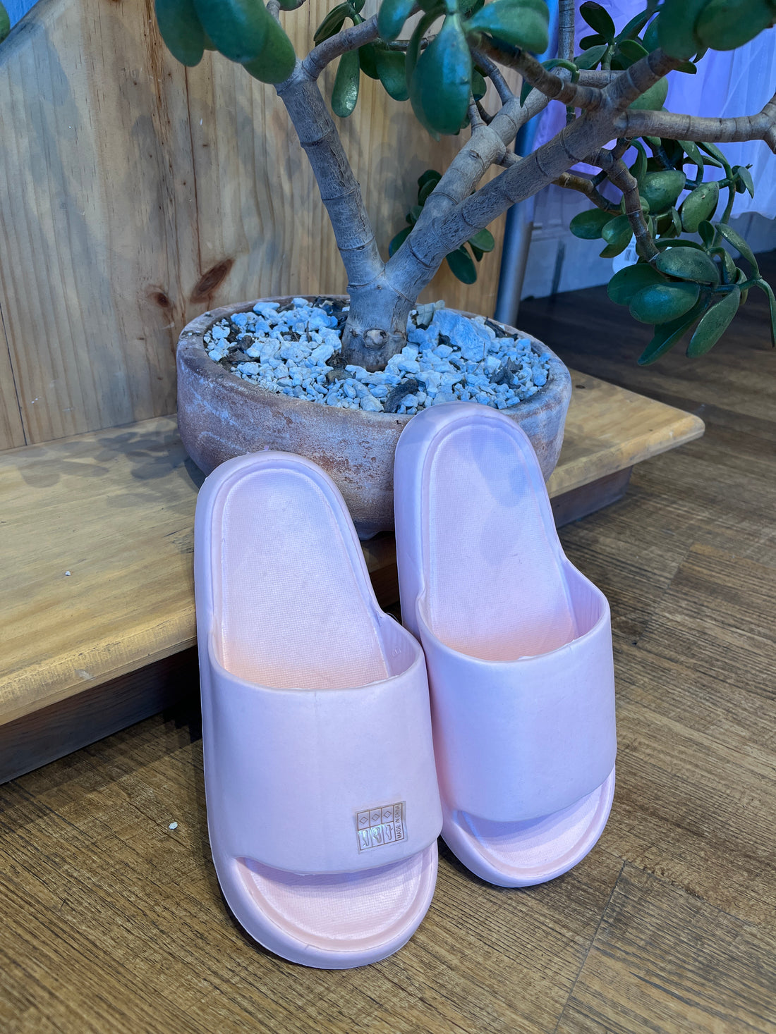 Comodidad en Rosa Pastel Sandalias. J25SR04