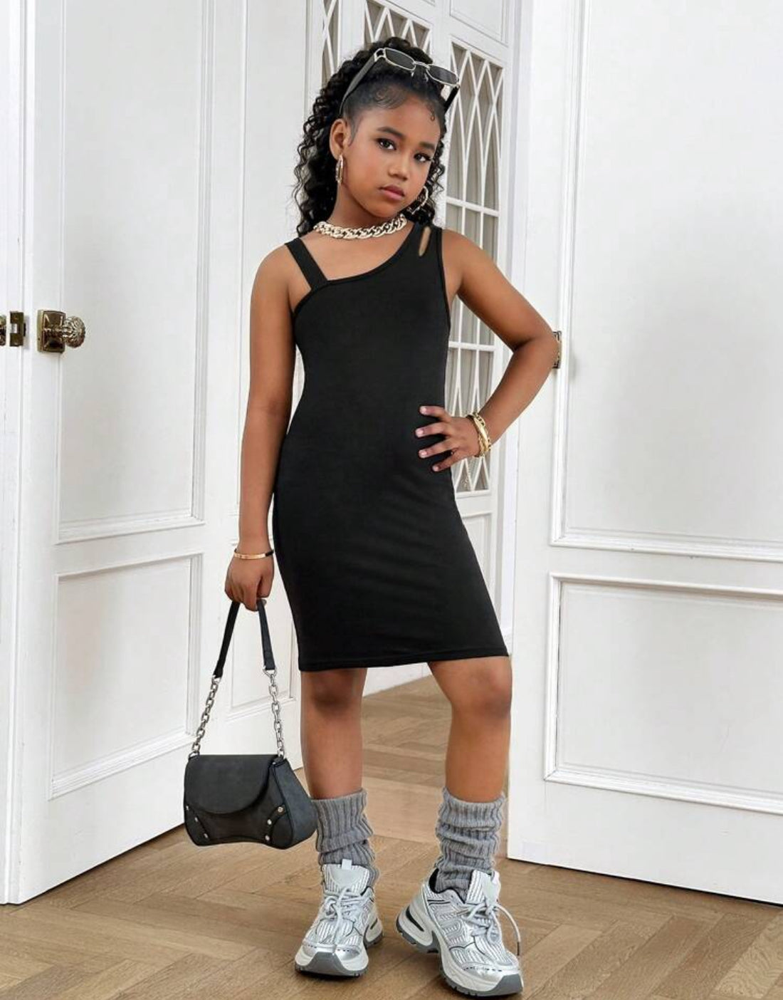 Sombra de Luna Vestido Con Tirantes de Niña. J25SC04