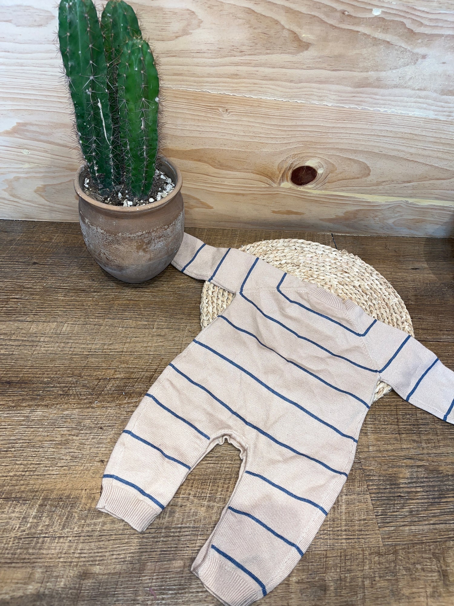 Trajecito Botoncitos O25VQ010